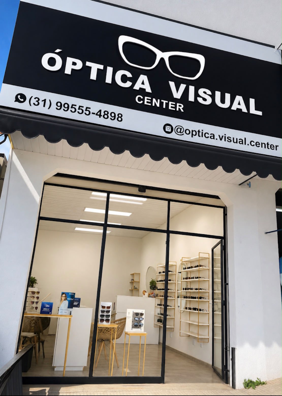 Fachada da Óptica Visual Center